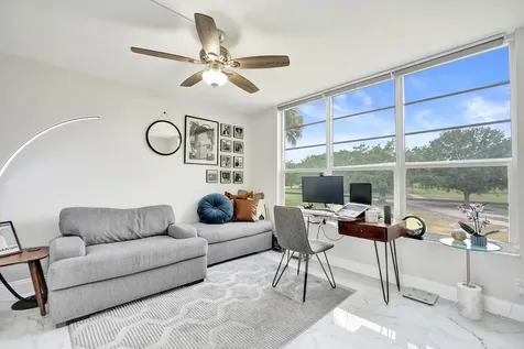 545 Oaks Lane Pompano Beach FL 33069