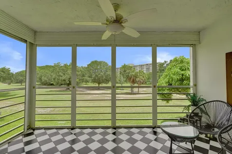 545 Oaks Lane Pompano Beach FL 33069