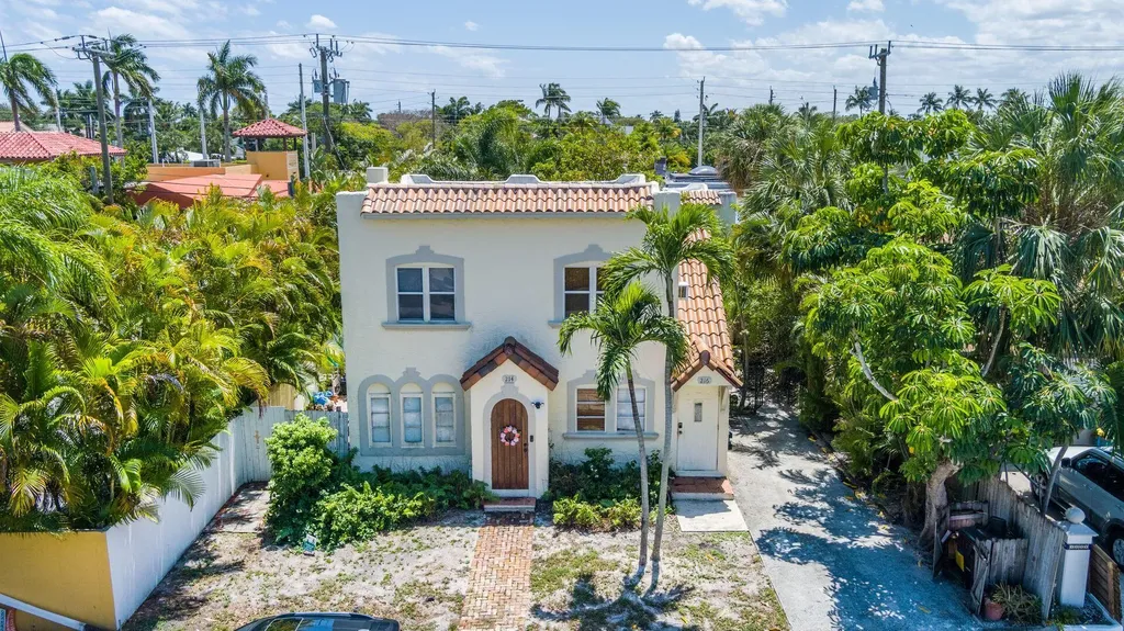 214 Conniston Road West Palm Beach FL 33405