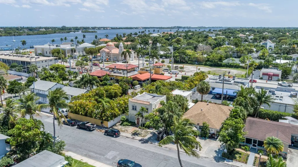 214 Conniston Road West Palm Beach FL 33405