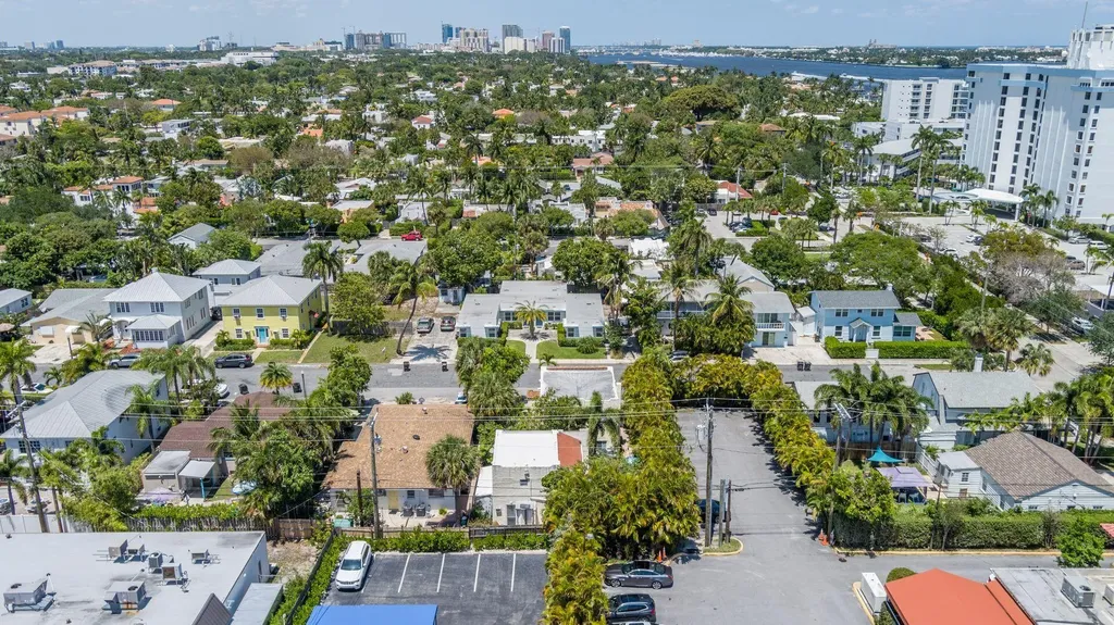 214 Conniston Road West Palm Beach FL 33405