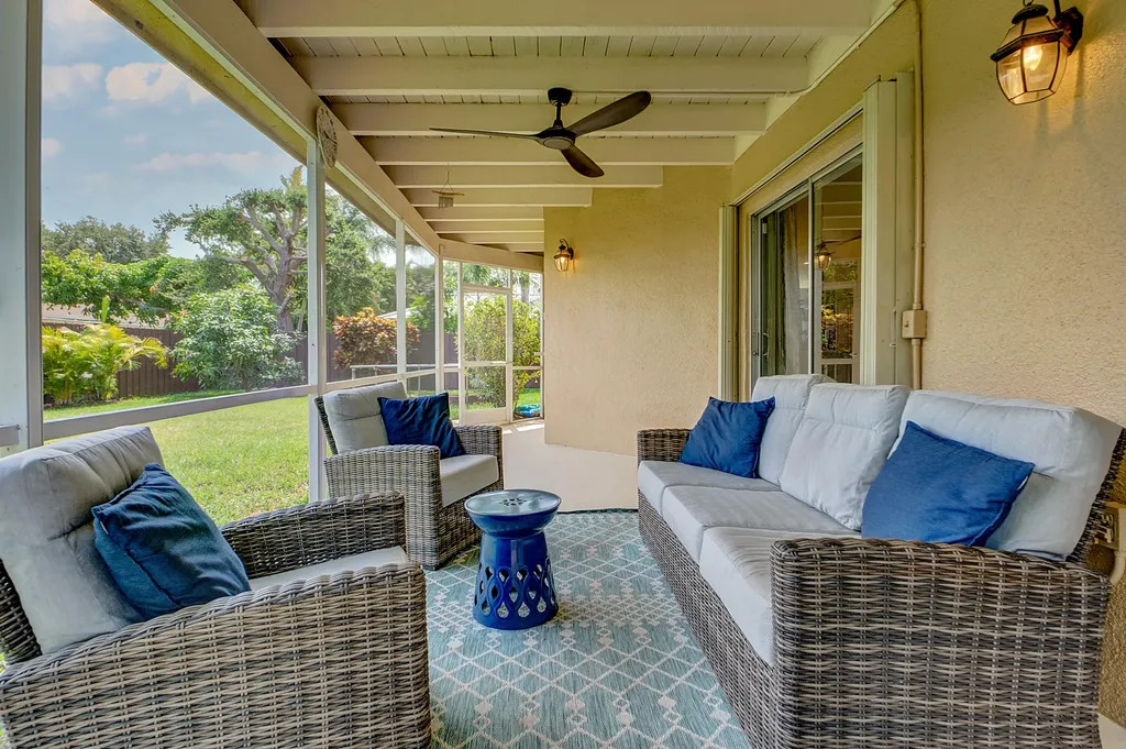 4886 Acorn Drive Boca Raton FL 33487