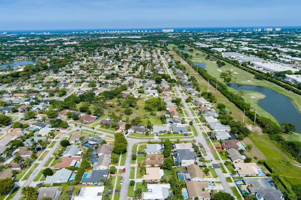 4886 Acorn Drive Boca Raton FL 33487