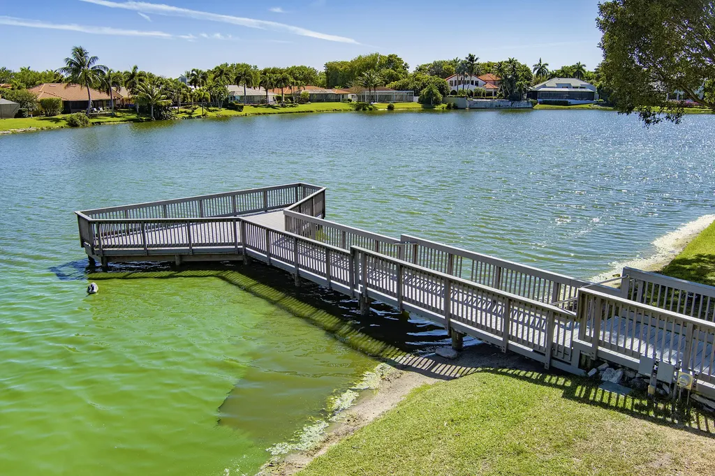 4886 Acorn Drive Boca Raton FL 33487