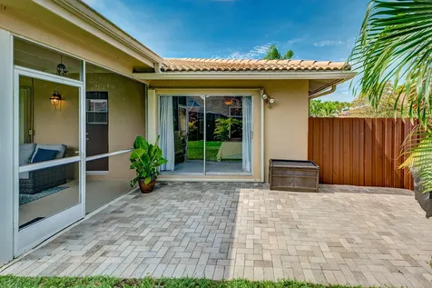 4886 Acorn Drive Boca Raton FL 33487