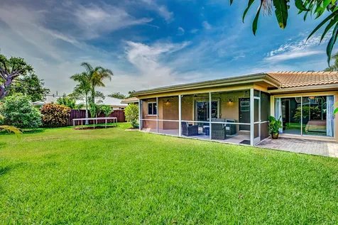 4886 Acorn Drive Boca Raton FL 33487