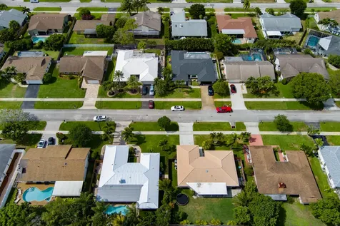 4886 Acorn Drive Boca Raton FL 33487