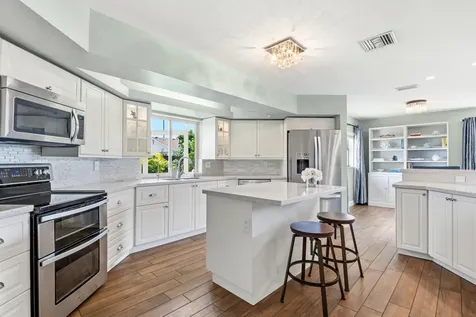 4886 Acorn Drive Boca Raton FL 33487