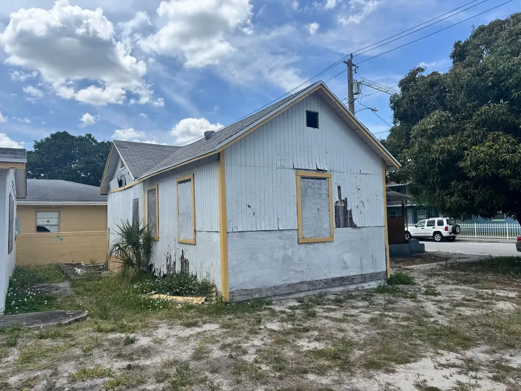 536 22nd Street West Palm Beach FL 33407