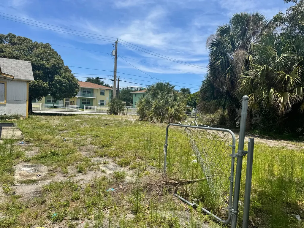 536 22nd Street West Palm Beach FL 33407