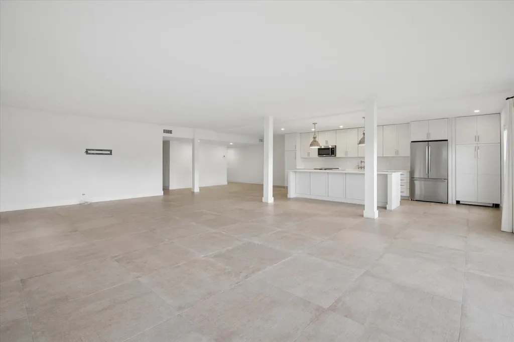 5100 Bayview Drive Fort Lauderdale FL 33308
