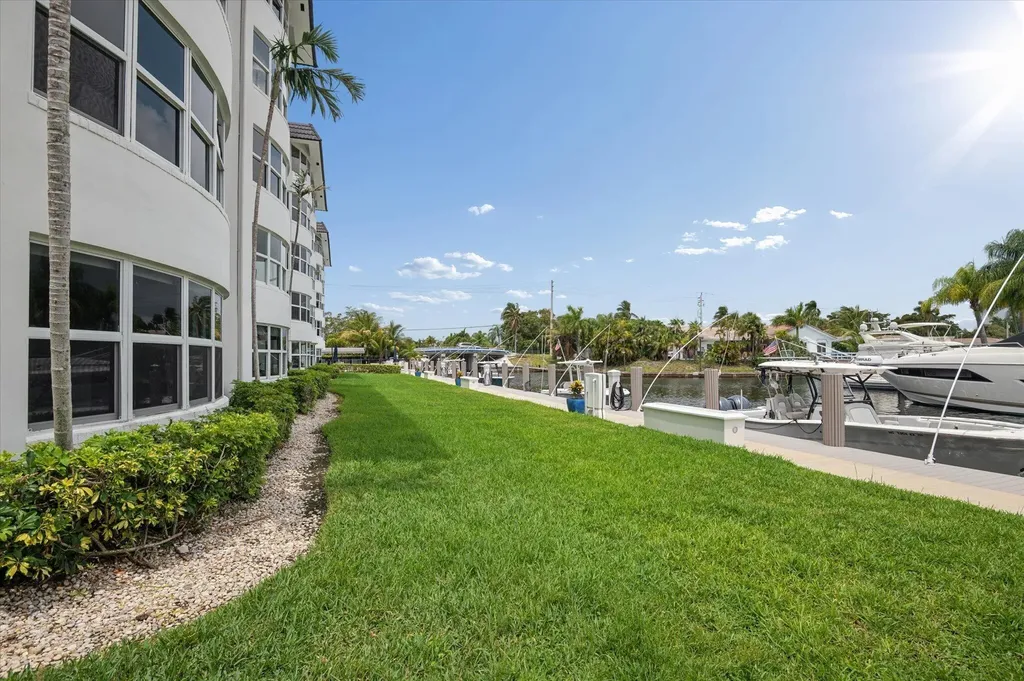 5100 Bayview Drive Fort Lauderdale FL 33308