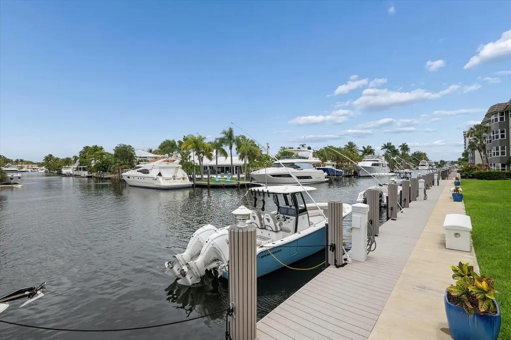 5100 Bayview Drive Fort Lauderdale FL 33308