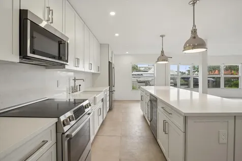 5100 Bayview Drive Fort Lauderdale FL 33308