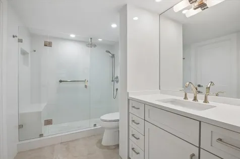 5100 Bayview Drive Fort Lauderdale FL 33308