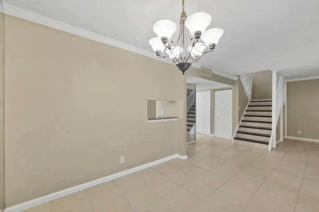 402 Lakewood Court Jupiter FL 33458