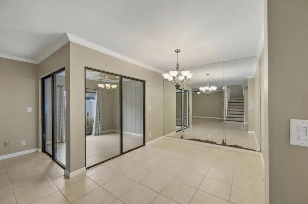 402 Lakewood Court Jupiter FL 33458