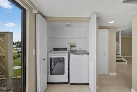 402 Lakewood Court Jupiter FL 33458