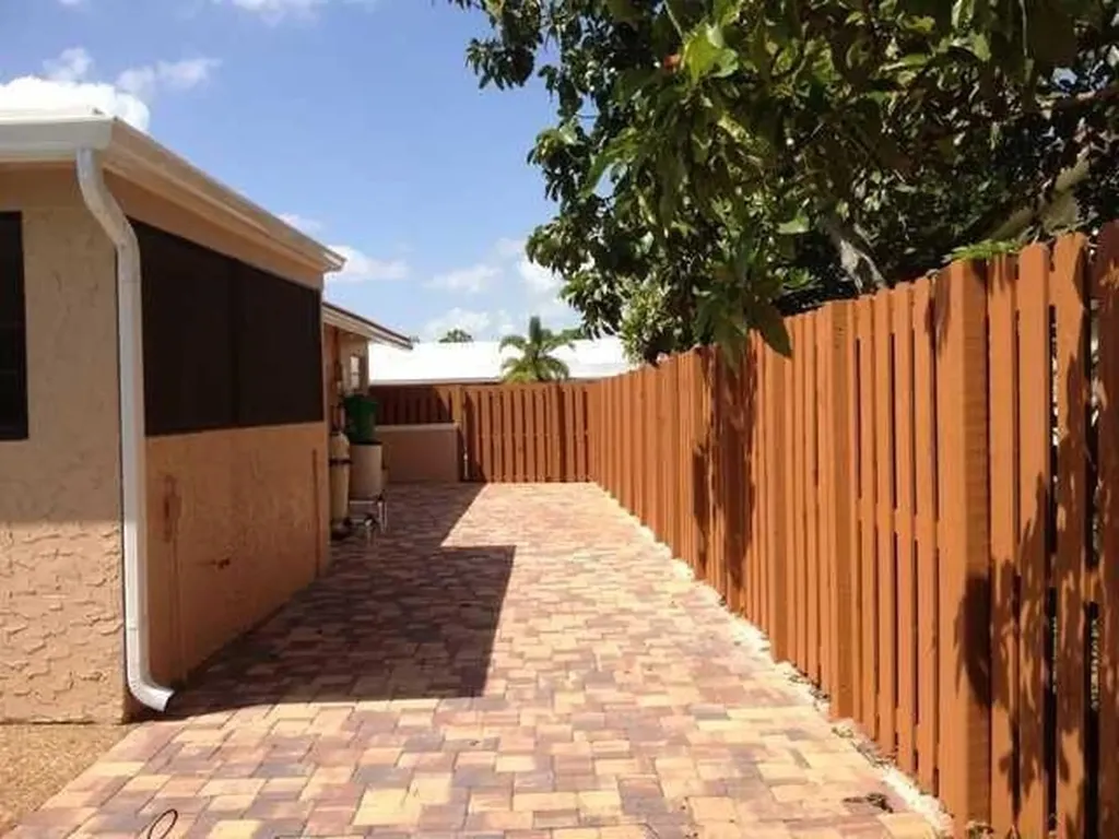 737 NW 84th Lane Coral Springs FL 33071