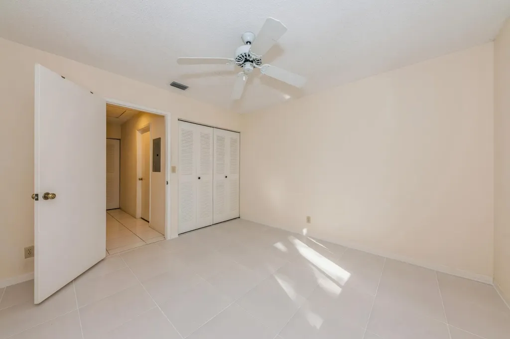 10439 S Circle Lake Drive Boynton Beach FL 33437