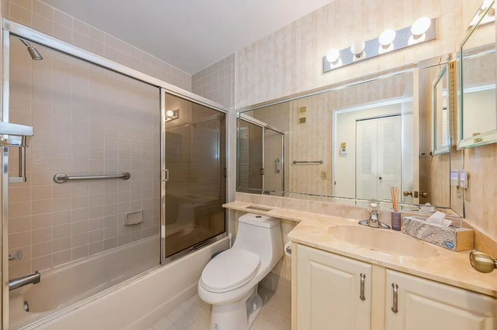 10439 S Circle Lake Drive Boynton Beach FL 33437