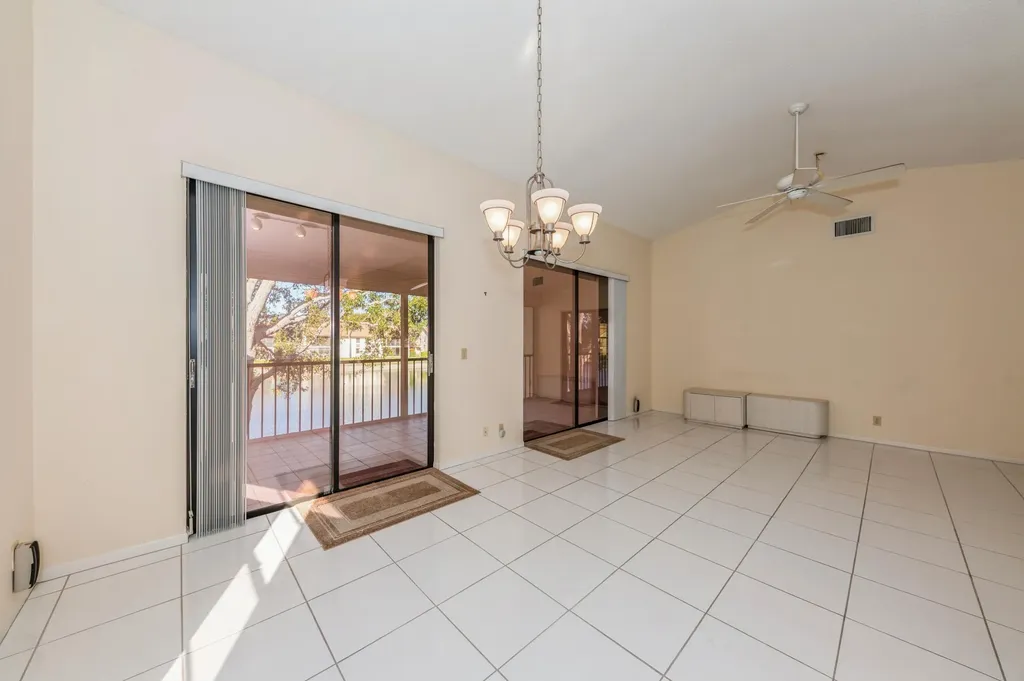 10439 S Circle Lake Drive Boynton Beach FL 33437
