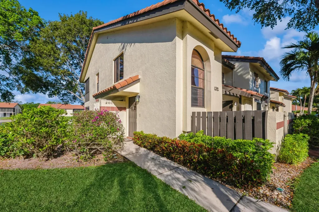 10439 S Circle Lake Drive Boynton Beach FL 33437