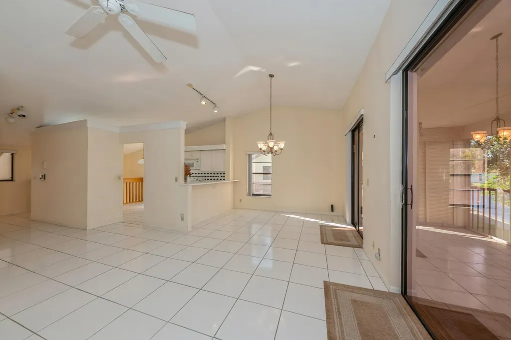 10439 S Circle Lake Drive Boynton Beach FL 33437