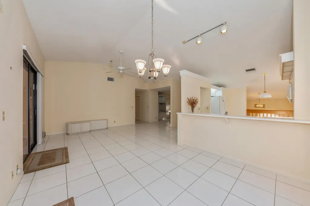 10439 S Circle Lake Drive Boynton Beach FL 33437
