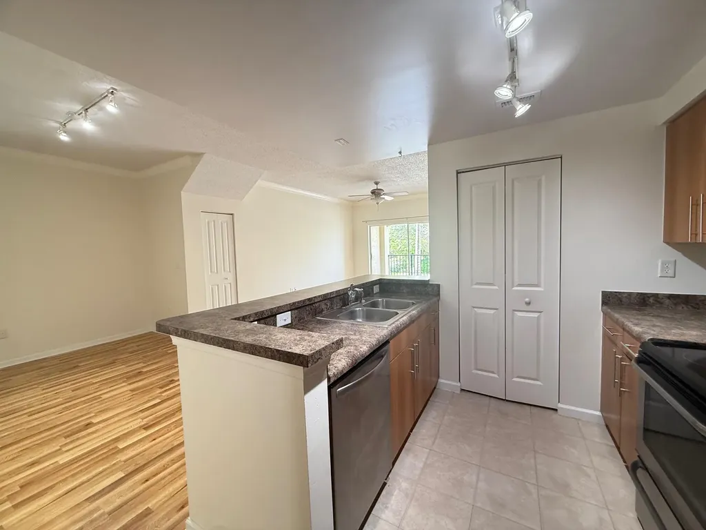 5800 W Sample Coral Springs FL 33067