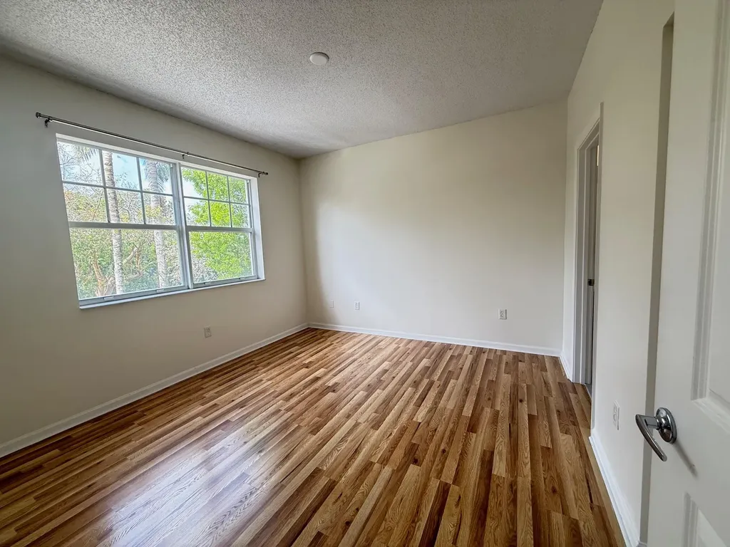 5800 W Sample Coral Springs FL 33067