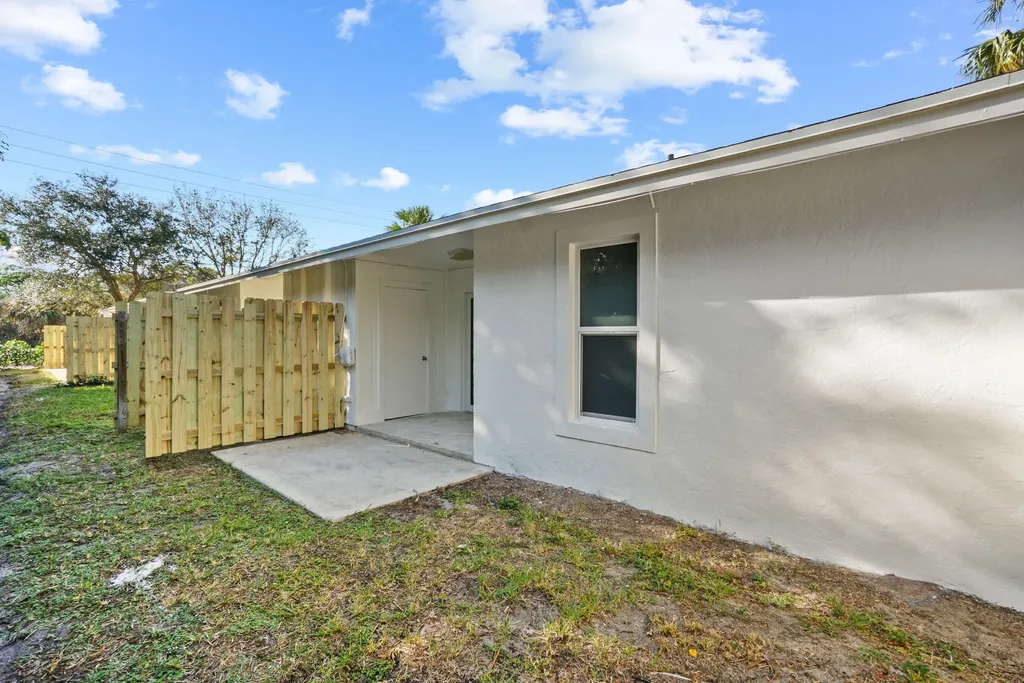 12054 Ellison Wilson Road North Palm Beach FL 33408