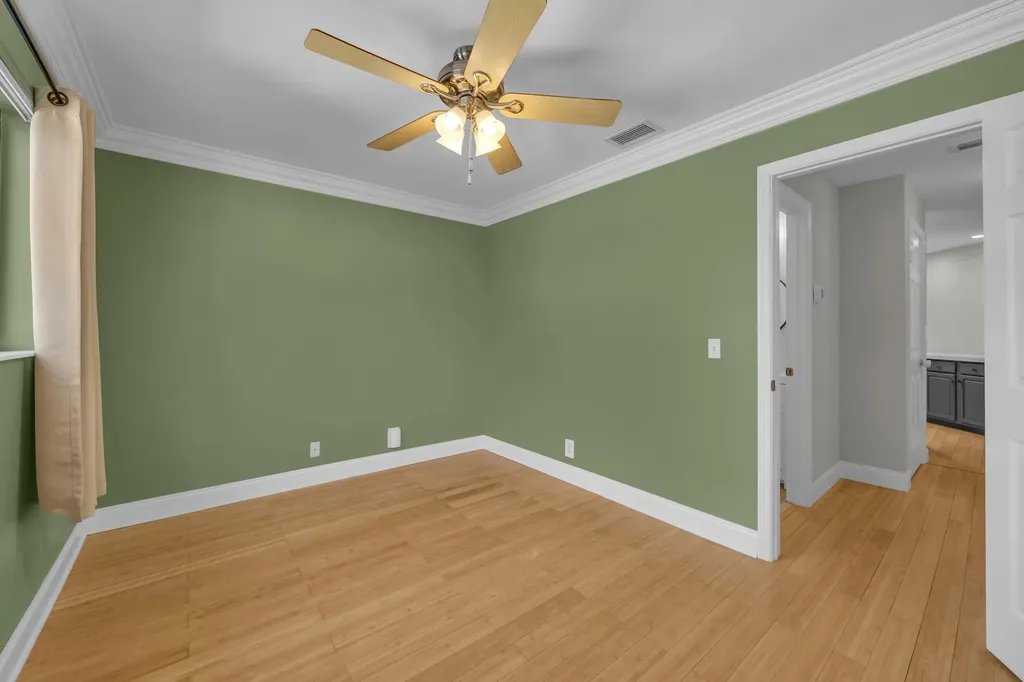 25 Lexington Lane W Palm Beach Gardens FL 33418