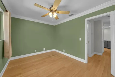 25 Lexington Lane W Palm Beach Gardens FL 33418