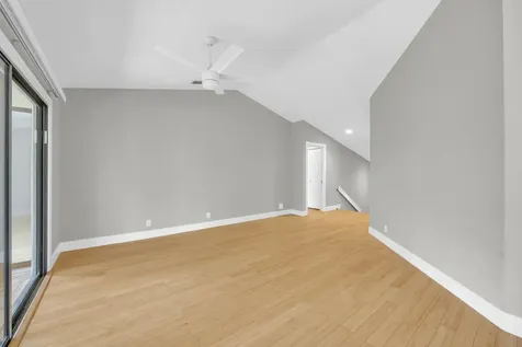 25 Lexington Lane W Palm Beach Gardens FL 33418