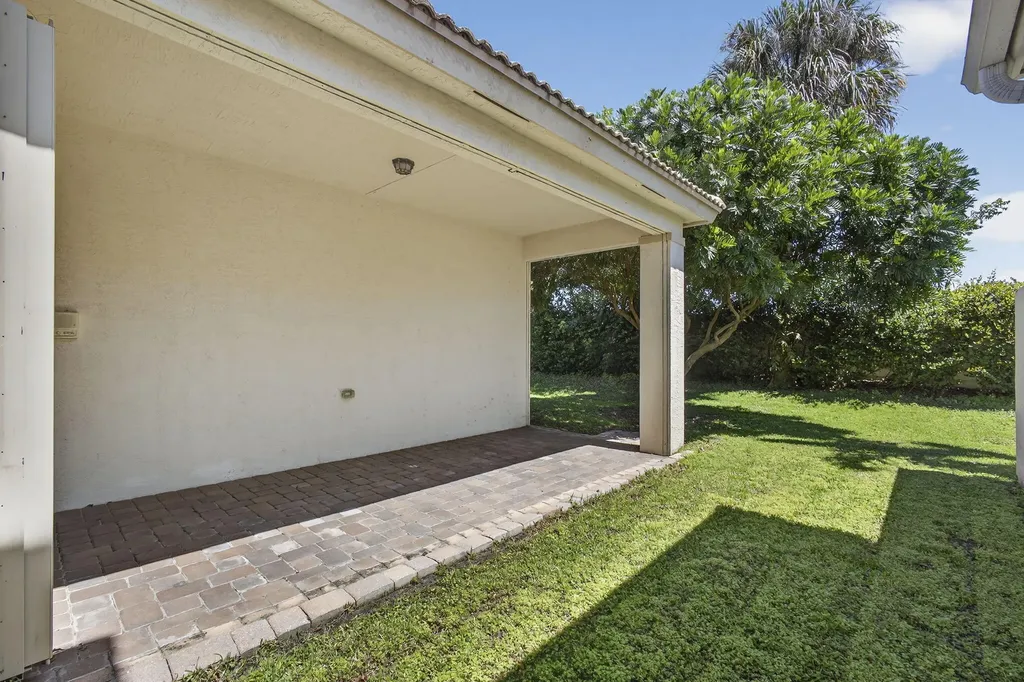 171 Isle Verde Way Palm Beach Gardens FL 33418