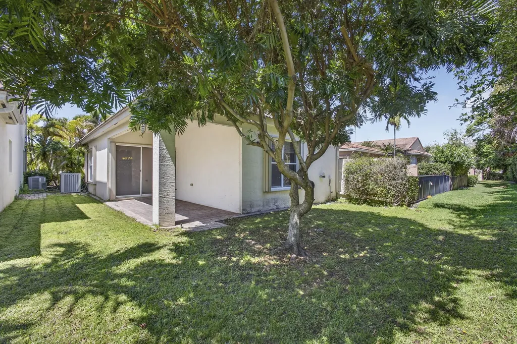 171 Isle Verde Way Palm Beach Gardens FL 33418