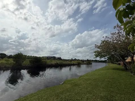1064 SW 144th Avenue Pembroke Pines FL 33027