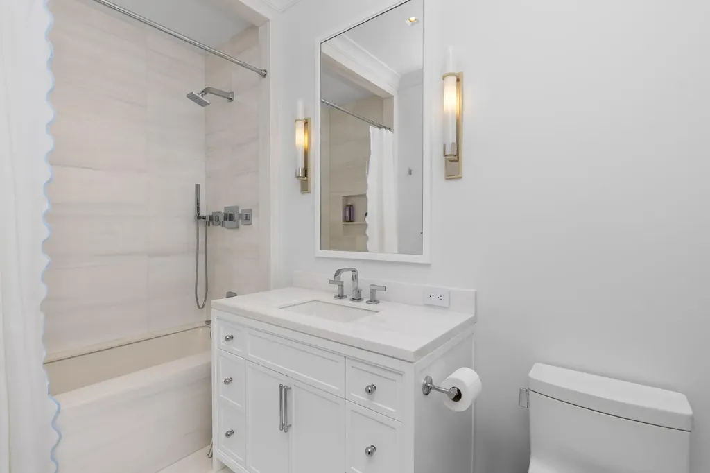 991 N Lake Way Palm Beach FL 33480