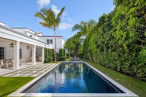 991 N Lake Way Palm Beach FL 33480