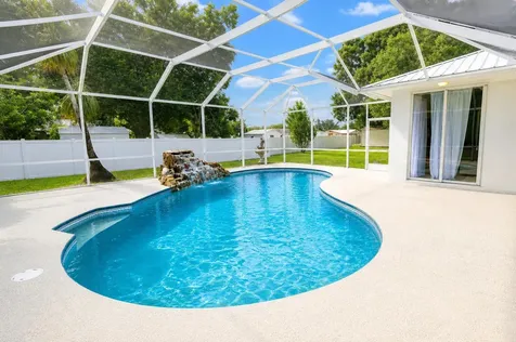 3121 S 24th Street Fort Pierce FL 34982