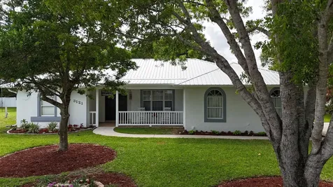 3121 S 24th Street Fort Pierce FL 34982