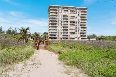 3702 N Hwy A1a Hutchinson Island FL 34949