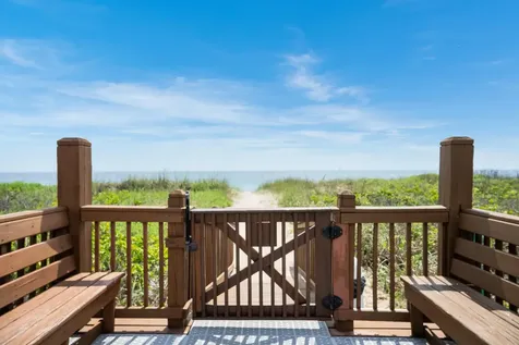 3702 N Hwy A1a Hutchinson Island FL 34949