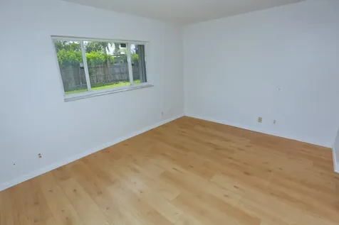 8156 NW 67th Avenue Tamarac FL 33321