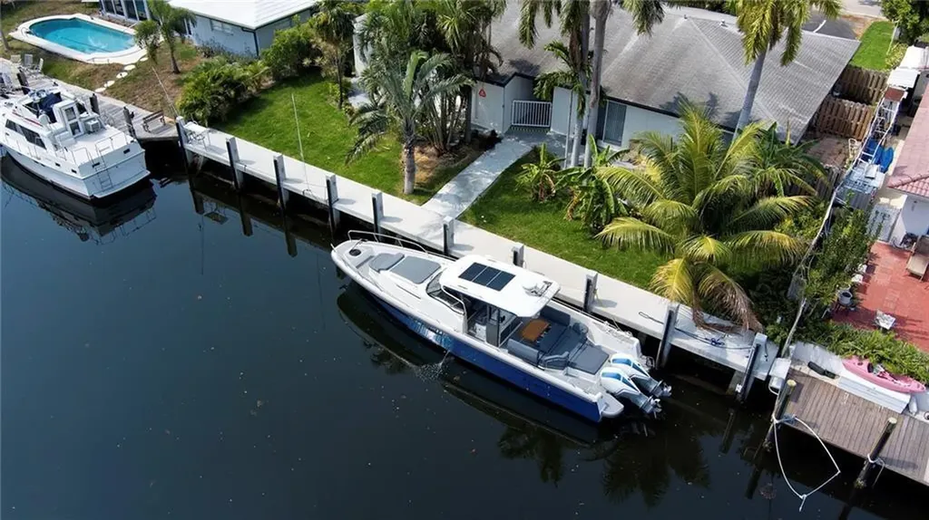 3860 NE 23rd Avenue Lighthouse Point FL 33064