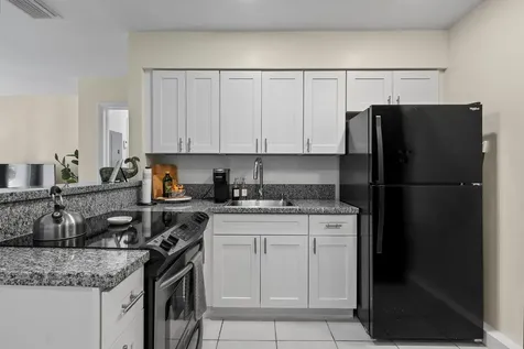 3860 NE 23rd Avenue Lighthouse Point FL 33064