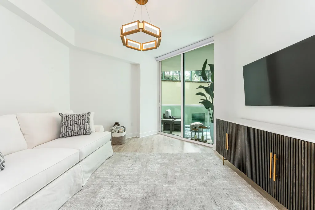 347 N New River Drive E Fort Lauderdale FL 33301