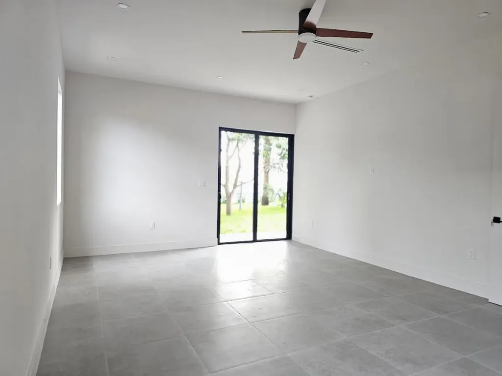 131 Miami Gardens Road West Park FL 33023
