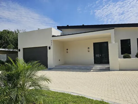 131 Miami Gardens Road West Park FL 33023